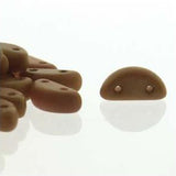 Perles tchèques demi-lune 50/fil - blanc mat rouge lustré