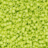 15/0 Toho Rocailles #44 Opaque Sour Apple 8-9g Flacon