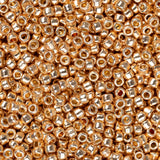 Perles de rocaille Toho 15/0 #PF551 PermaFinish galvanisé or rose flacon de 8 à 9 g
