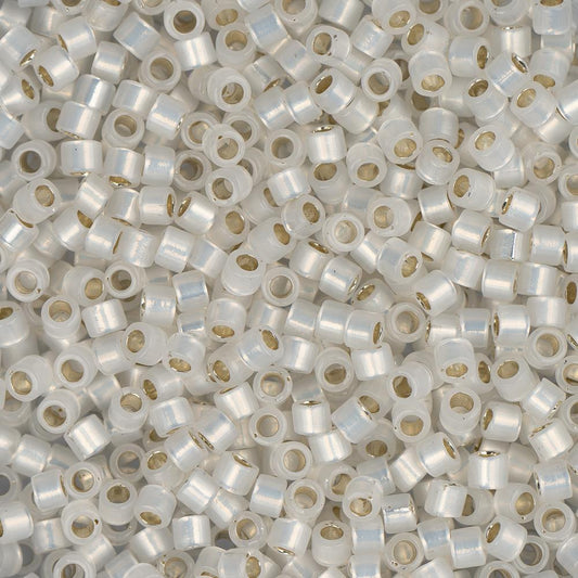 Perle Delica 11/0 #0221 Opale blanche doublée d'argent 5.2g