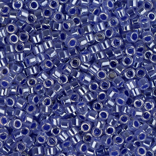 11/0 Perle Delica #0243 Med Cristal Bleu Ceylan Doublé 5.2g