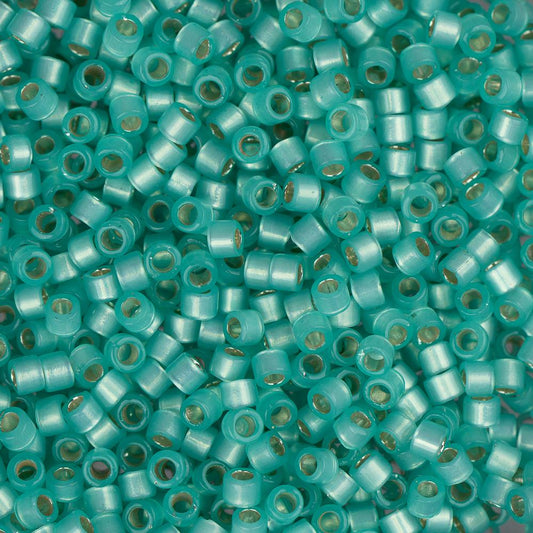 Perle Delica 11/0 #0627 Opale d'albâtre vert aqua doublée d'argent 5.2g