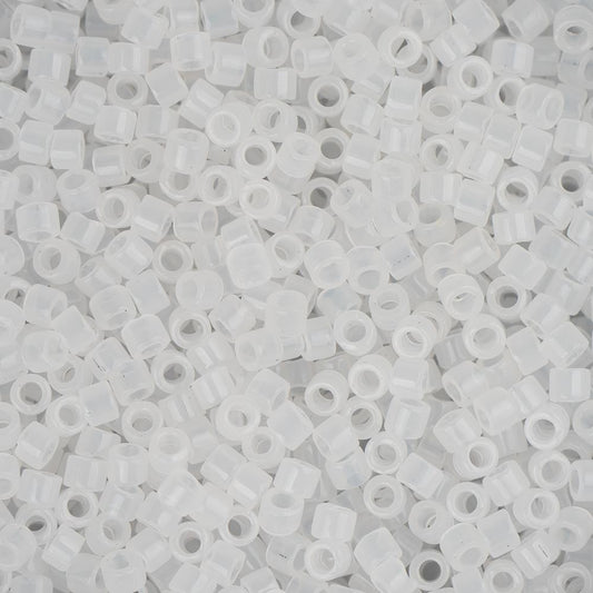 Perle Delica 11/0 #0220 Tr Opale Blanche 5.2g