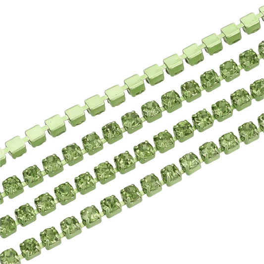 Bande de strass péridot en métal de 2 mm au mètre