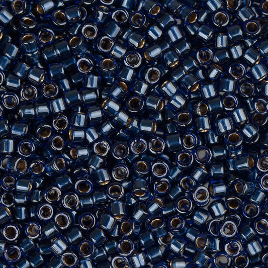 11/0 Perle Delica #0278 Bleu Foncé Doublé 5.2g