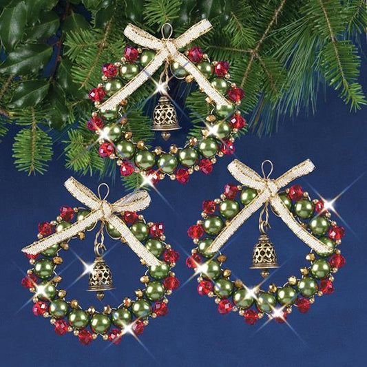 Solid Oak Nostalgic Christmas kit featuring Beaded festive wreaths ornaments