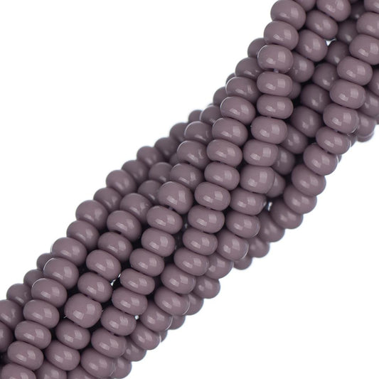 Perles de rocaille tchèques 11/0 #34924 Mauve opaque 6 brins Hank