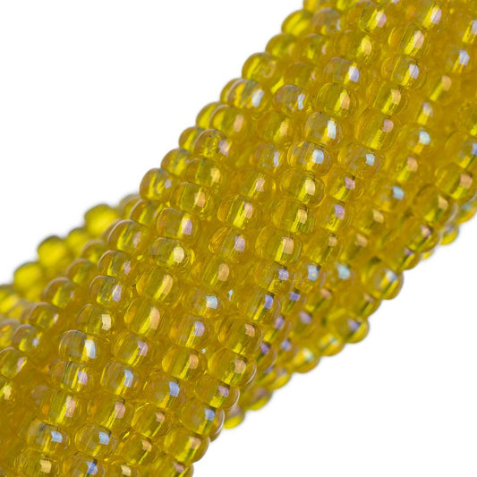 Perles de rocaille tchèques 11/0 #34948 jaune transparent AB 12 brins Hank