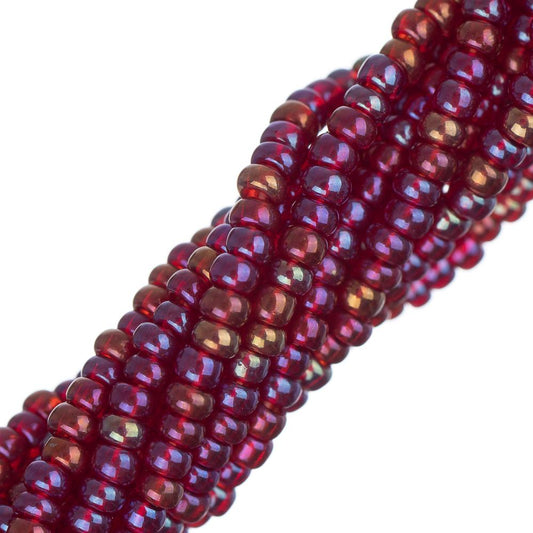 Perles de rocaille tchèques 11/0 #34953 rouge transparent AB 6 brins Hank