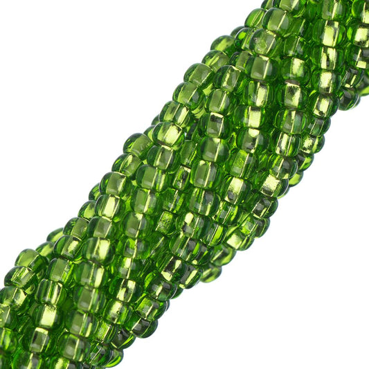 Perles de rocaille tchèques 11/0 #34973 Chartreuse doublée d'argent 6 brins Hank