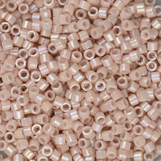 Perle Delica 11/0 #1505 Rose Champagne Opaque AB 5.2g